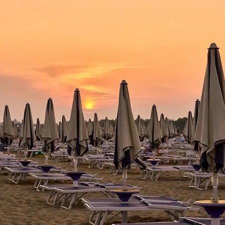 Renovated By The Shore * Bibione